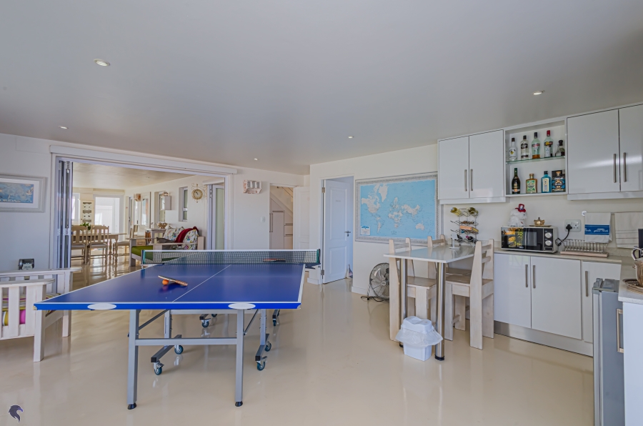 4 Bedroom Property for Sale in Myburgh Park Western Cape